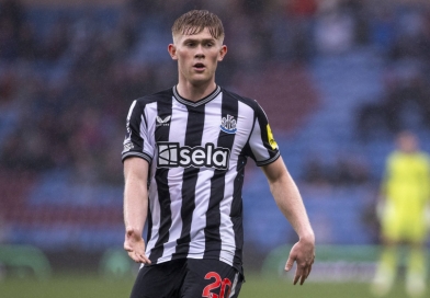 Luyis Hollu nəhəng klublar istəyir