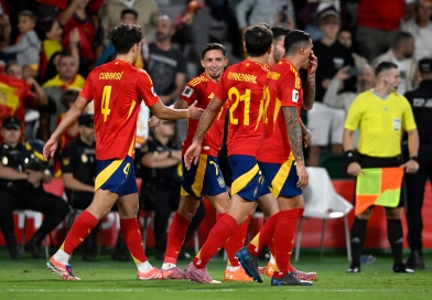 İspaniya millisi tarixi rekordu yenidən təkrarladı 
