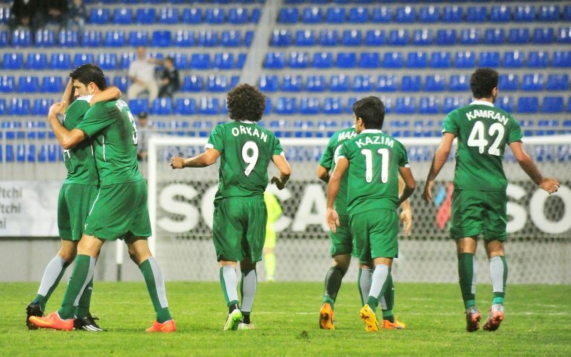 xezer-lenkeran-suni-ortuklu-meydanchada-hazirlashir
