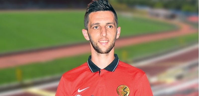 muaremin-yeni-klubu-mueyyenleshdi