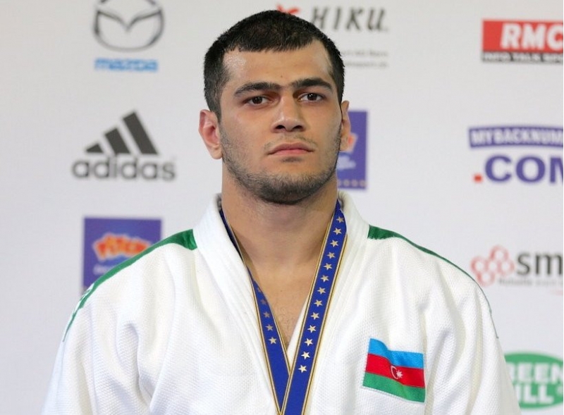 elmar-qasimov-zirveni-elden-verdi