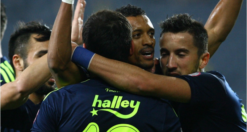 qalatasaray-ve-fenerbaxcha-qalib-geldi