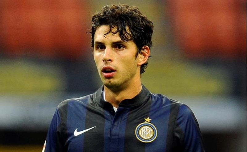 milan-interin-mudafiechisine-elchi-dushdu
