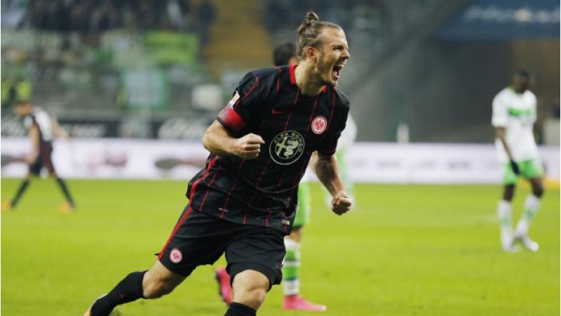 shalke-uduzdu-ayntraxt-qalib-geldi