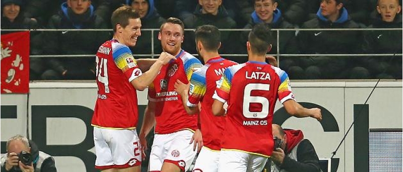 bundesliqa-borussiya-meglub-oldu