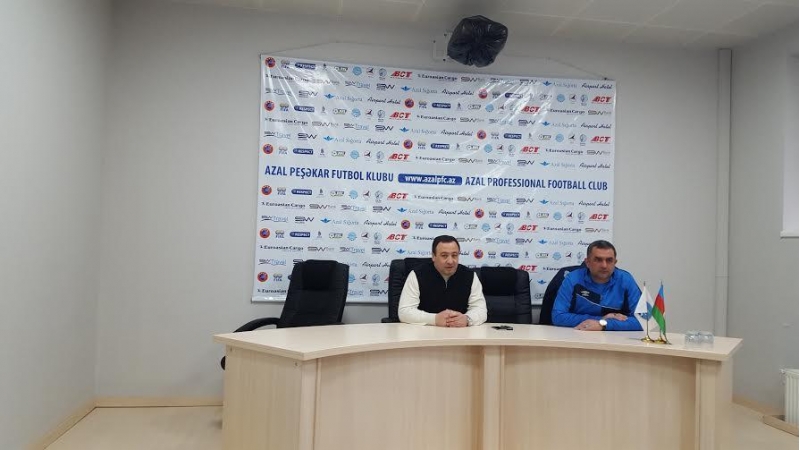 azal-rehberliyi-futbolchularla-gorushdu