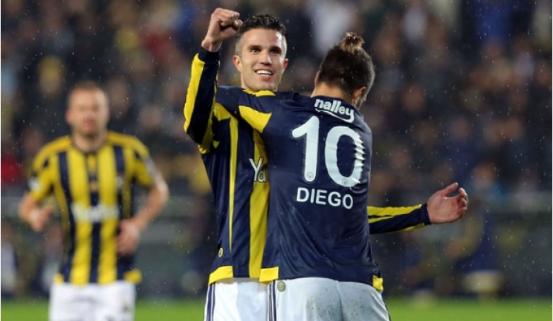 fenerbaxcha-novbeti-qelebesini-qazandi