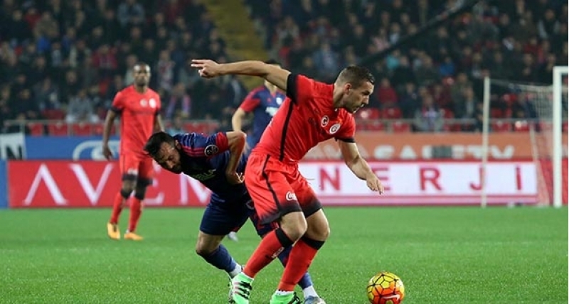 qalatasaray-autsaydere-uduzdu