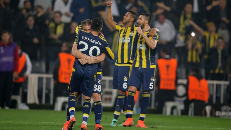 avroliqa-fenerbaxcha-lokomotive-qarshi