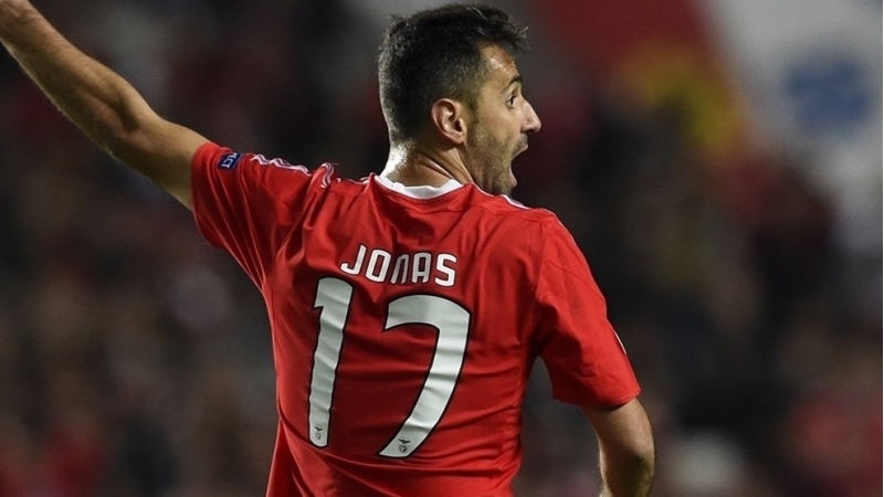 benfika-son-deqiqede-sevindi