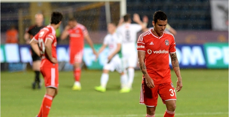 beshiktash-mubarizeni-dayandirdi-fenerbaxcha-yarimfinalda