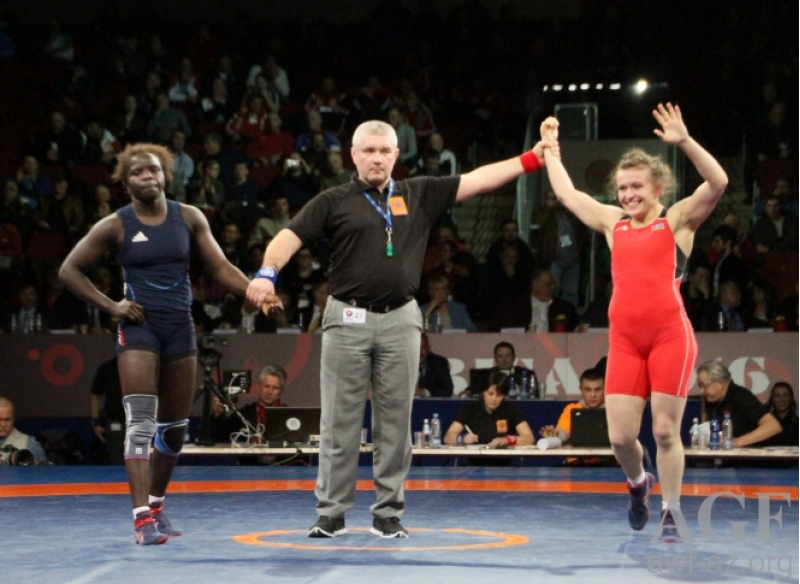 nataliya-sinishinin-chempionluq-gorushu