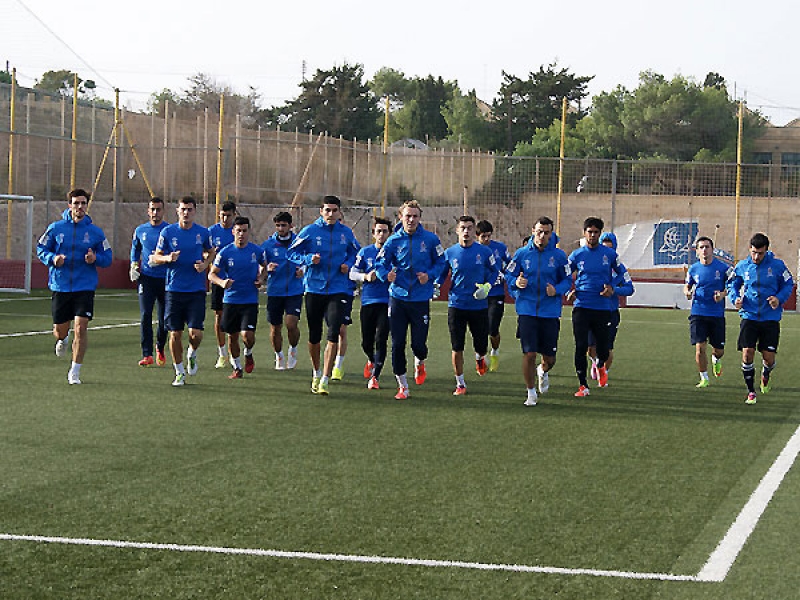 millimiz-sloveniyaya-24-futbolchu-ile-gedir