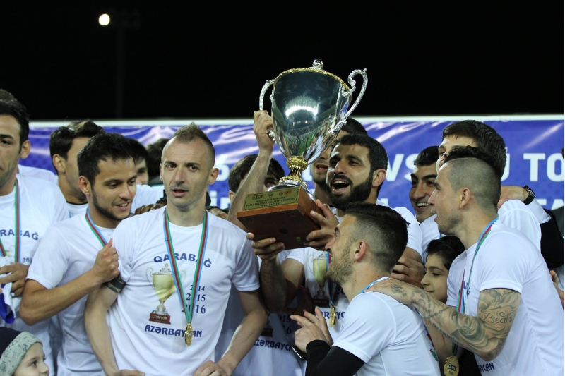 kubok-qarabaga-teqdim-olundu