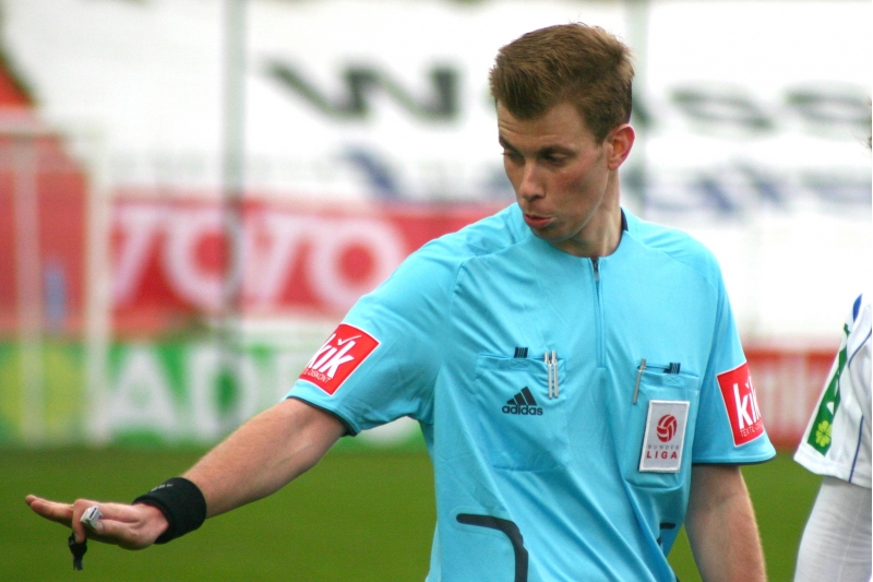 azerbaycan-makedoniya-oyununun-hakimleri-achiqlandi