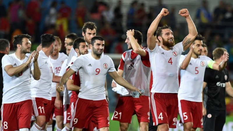 ispaniya-gurcustana-uduzdu-kanada-ve-iran-qalib-geldi