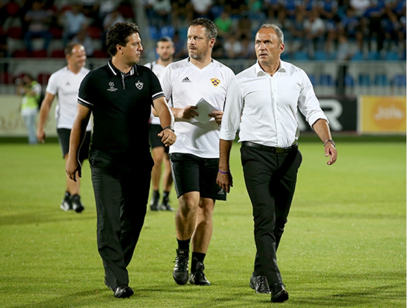 maribor-bash-meshqchisi-ile-yollarini-ayirir