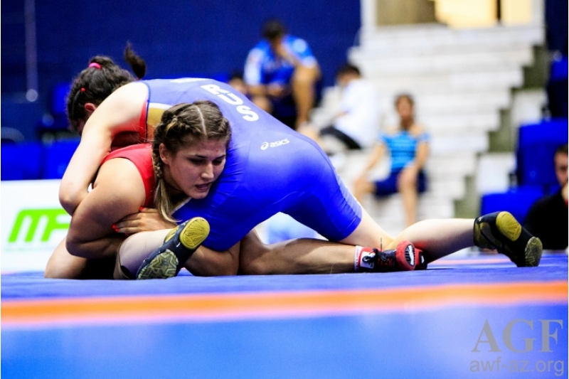 genc-qizlar-mubarizeye-qoshulur