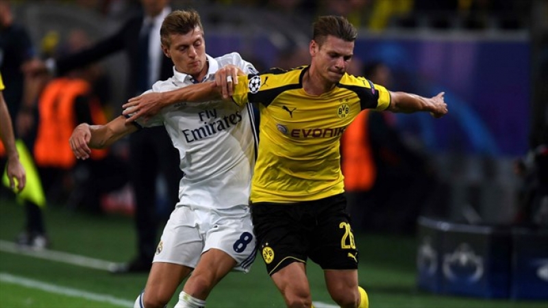 real-borussiyani-lester-portonu-qebul-edir