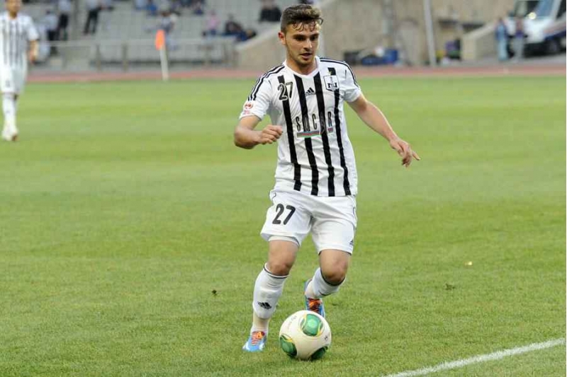 neftchinin-futbolchusu-keshlede