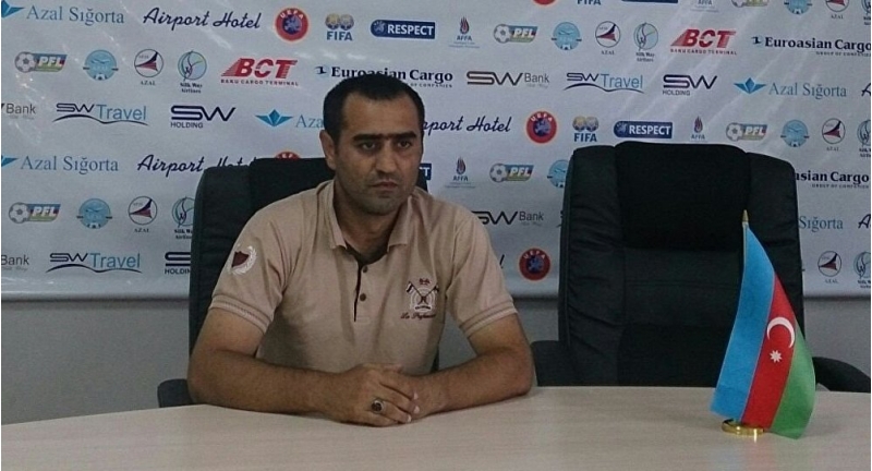 azerbaycan-chempionatinda-meshqchi-istefasi
