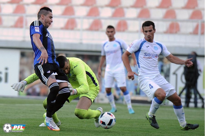 azal-qarabagi-qebul-edir