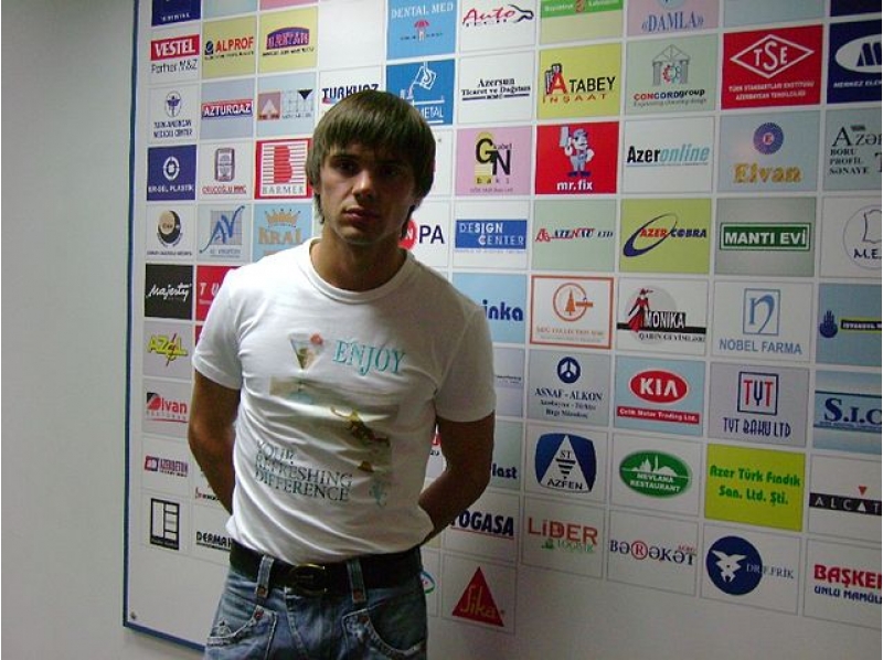 aleksandr-chertoqanov-premyer-liqada-oynamaq-indi-daha-chetindir