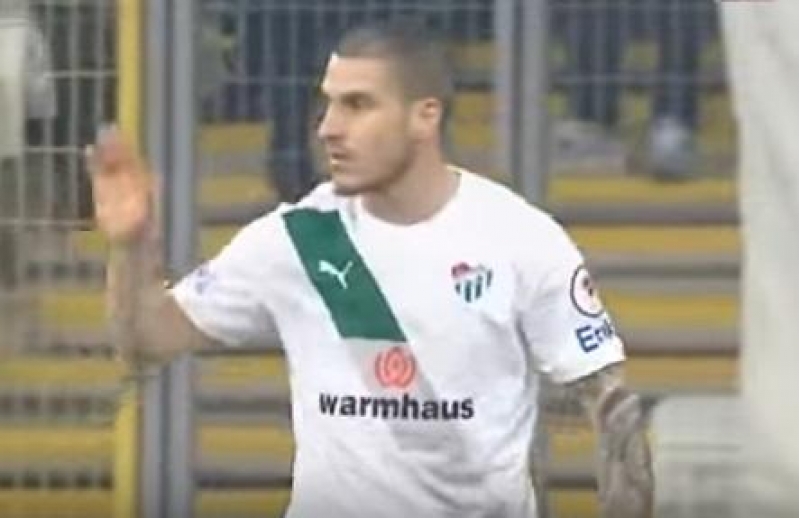 azerbaycan-millisinin-hucumchusu-zedelendi