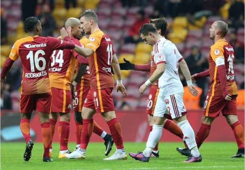 qalatasaray-6-qolla-qalib-geldi