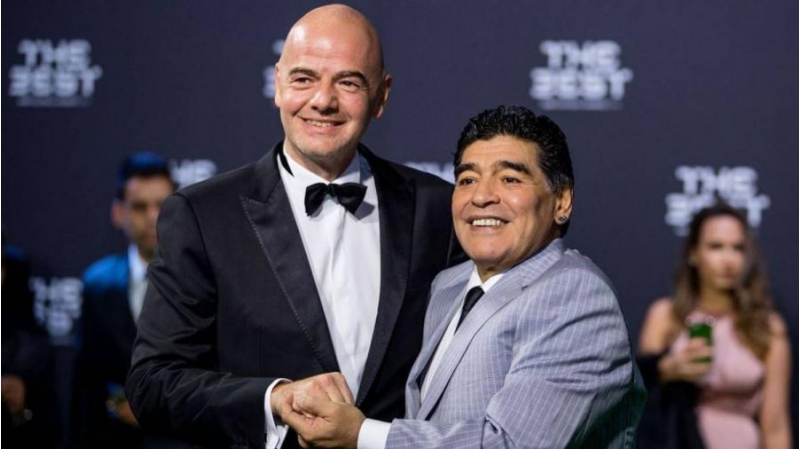 maradona-messiye-gore-agiz-achacaq