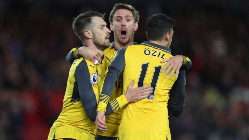 arsenal-2-qolla-3-xal-qazandi