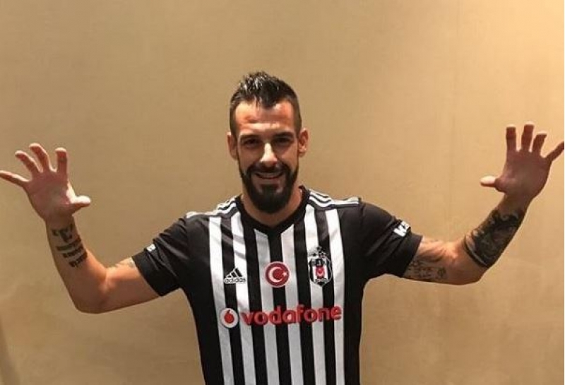 valensiyanin-futbolchusu-beshiktashda