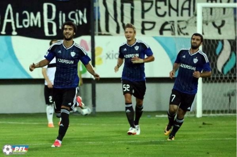 neftchi-qarabag-dueli-fotolarda