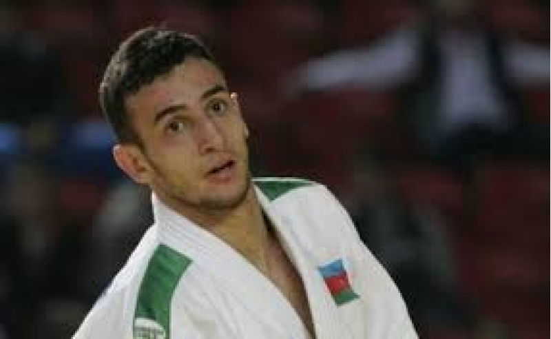 orxan-seferov-gumush-medal-qazandi