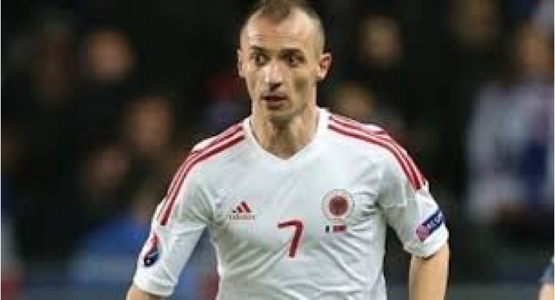 qarabagin-futbolchusu-qite-nehenglerine-qarshi