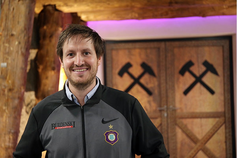 nazarovun-bash-meshqchisi-deyishdi