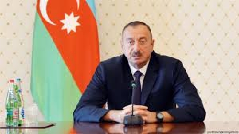 prezident-sechme-komandani-qebul-etdi