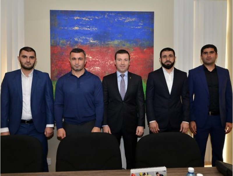 milli-komandalarin-bash-meshqchileri-achiqlandi