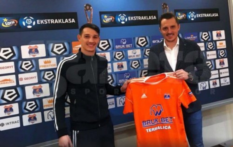 zirenin-futbolchusu-polsha-klubunda