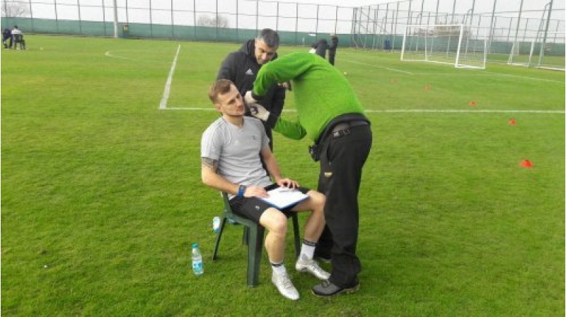 qarabagin-futbolchulari-testden-kechirilib
