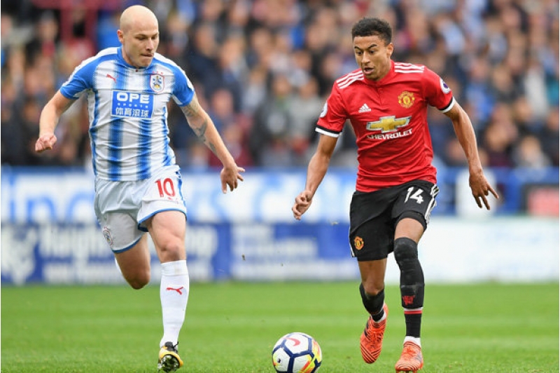 manchester-yunayted-dogma-meydanda-sevindi