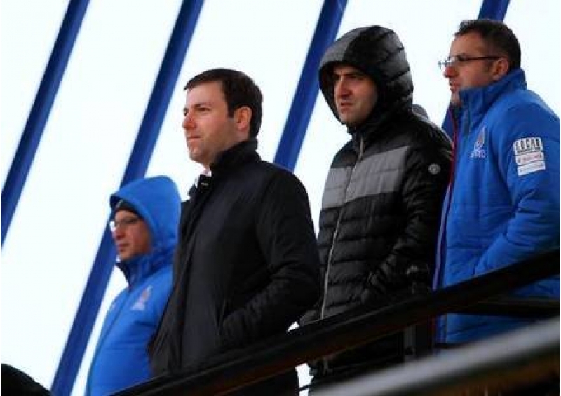 elxan-memmedovun-neftchi-ve-sumqayitdaki-istefalara-munasibeti