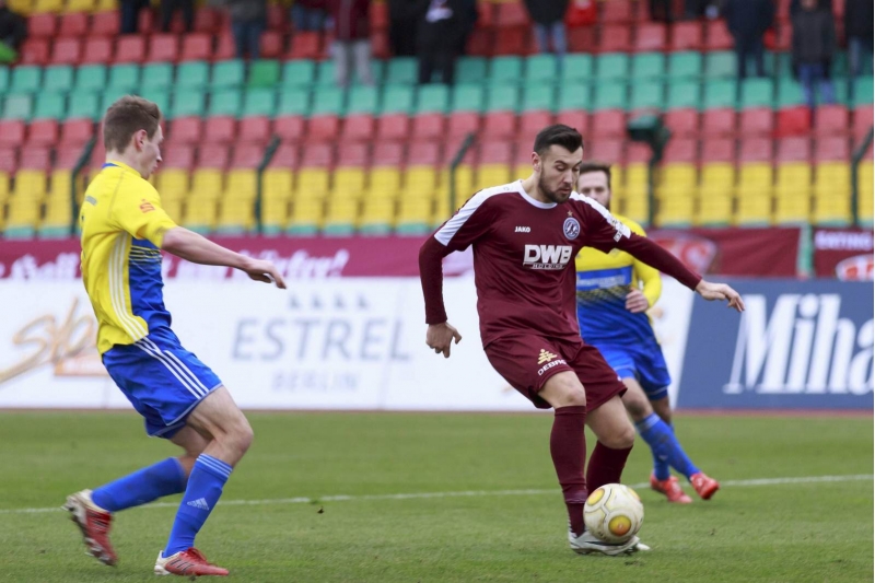 rufet-dadashov-ferqlendi-komandasi-qelebe-qazandi