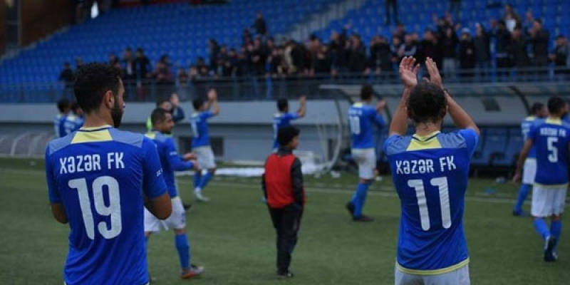 xezer-chempionlugu-ve-premyer-liqaya-vesiqeni-resmileshdirdi