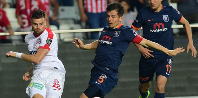 bashaksheher-qalatasaraya-sherik-oldu