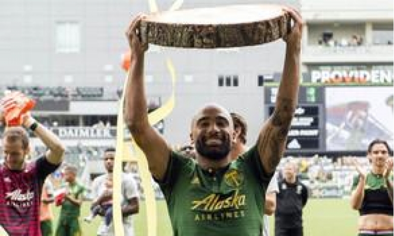 qarabagin-sabiq-forvardindan-mukemmel-qol