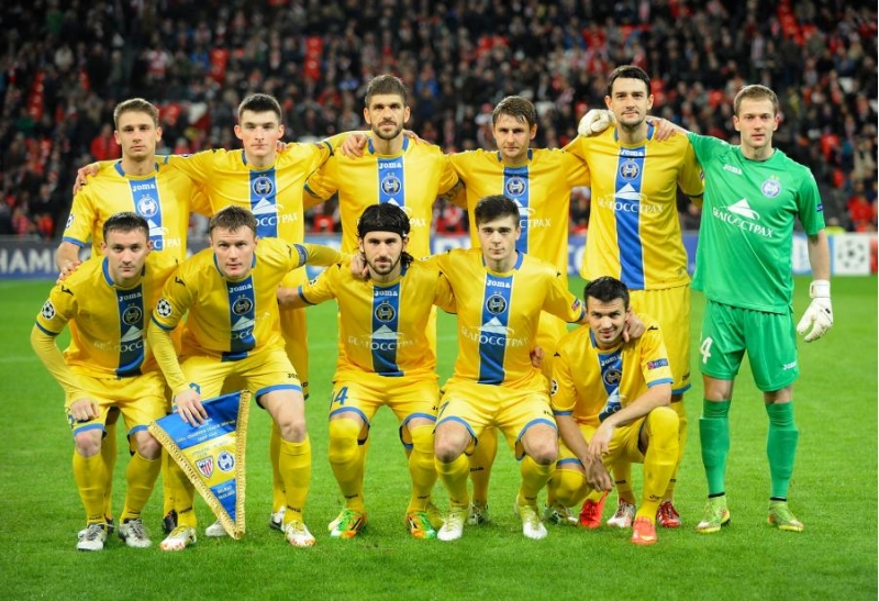 bate-20-futbolchu-ile-gelir