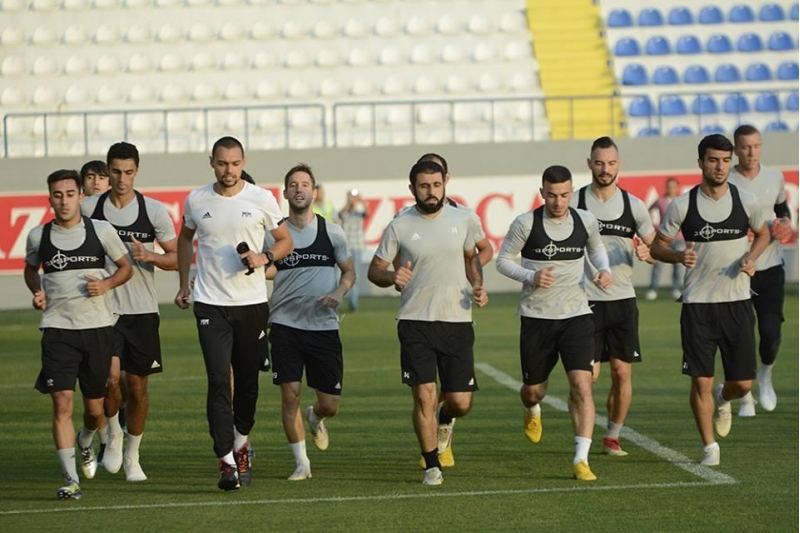 qarabagin-sherifle-oyun-oncesi-son-meshqi