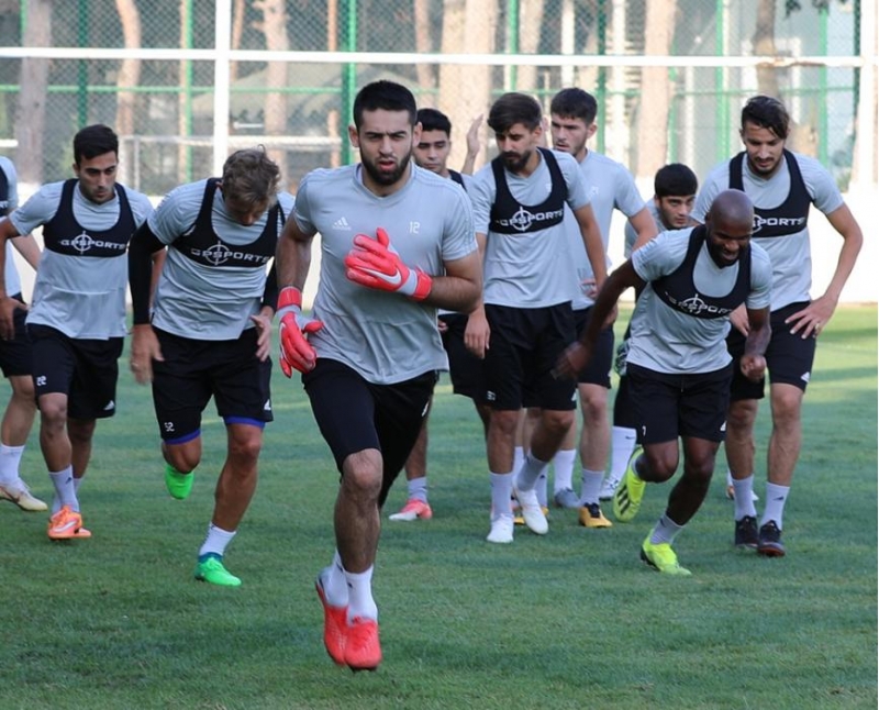 dani-ve-michel-komandadan-ayri-dushdu