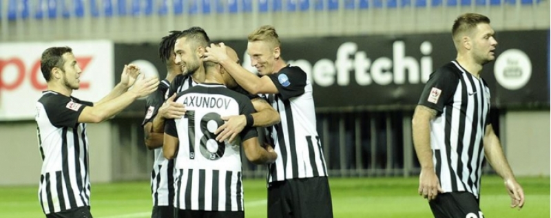 neftchinin-mudafiechisi-uchun-yubiley-oyunu